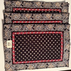 Vintage Vera Bradley Placemat in CLASSIC BLACK in New/Like New condition. One.